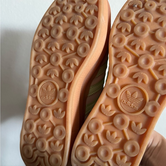 Adidas Gazelle Bold Sneaker in Mint & Beige - Picture 5 of 7